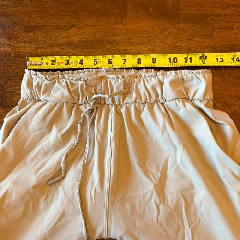 Lululemon Stretch High-Rise Jogger Full Length Sand Khaki Size 4